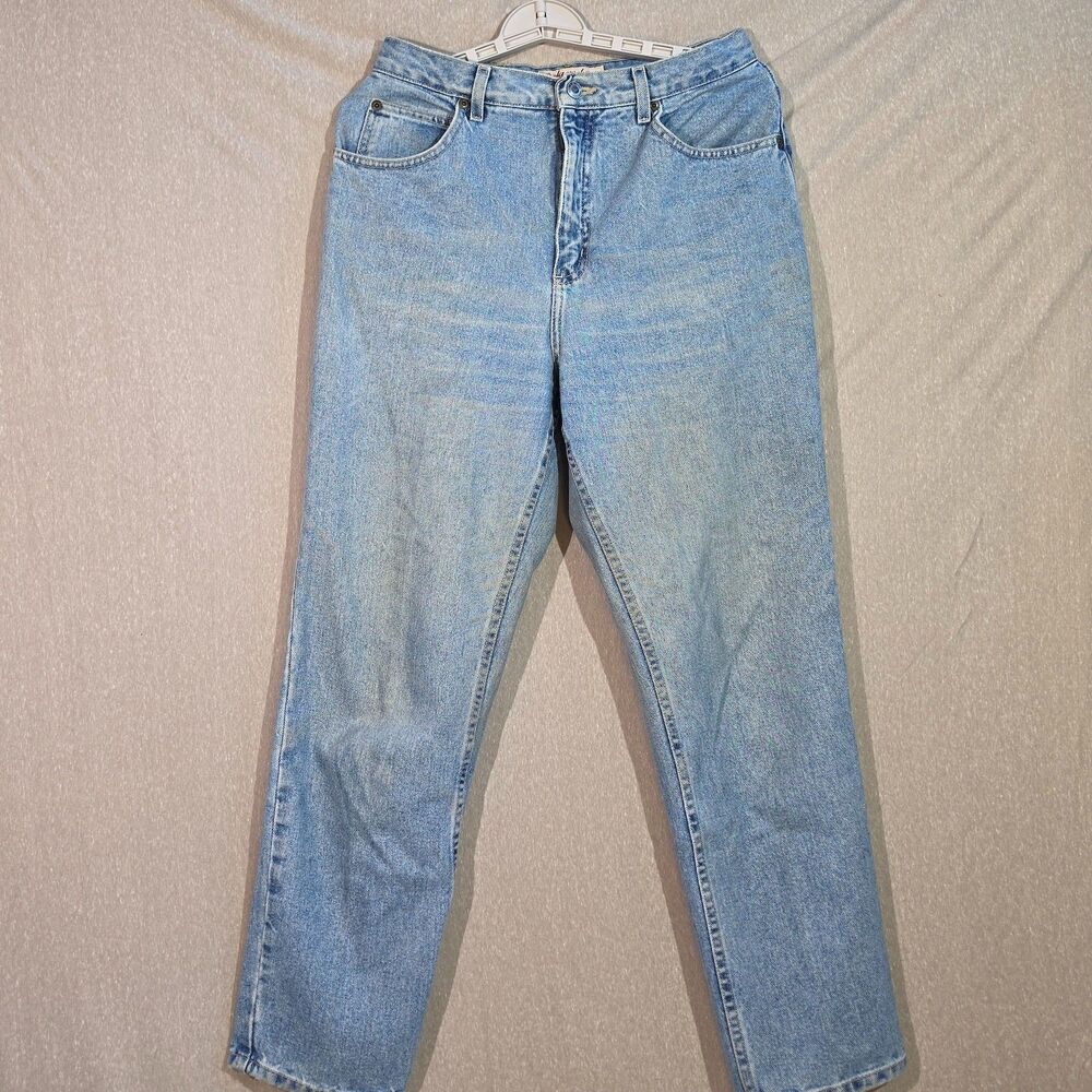 St. John's Bay Vintage High Rise Relaxed Fit Mom Jeans in Light Wash 10